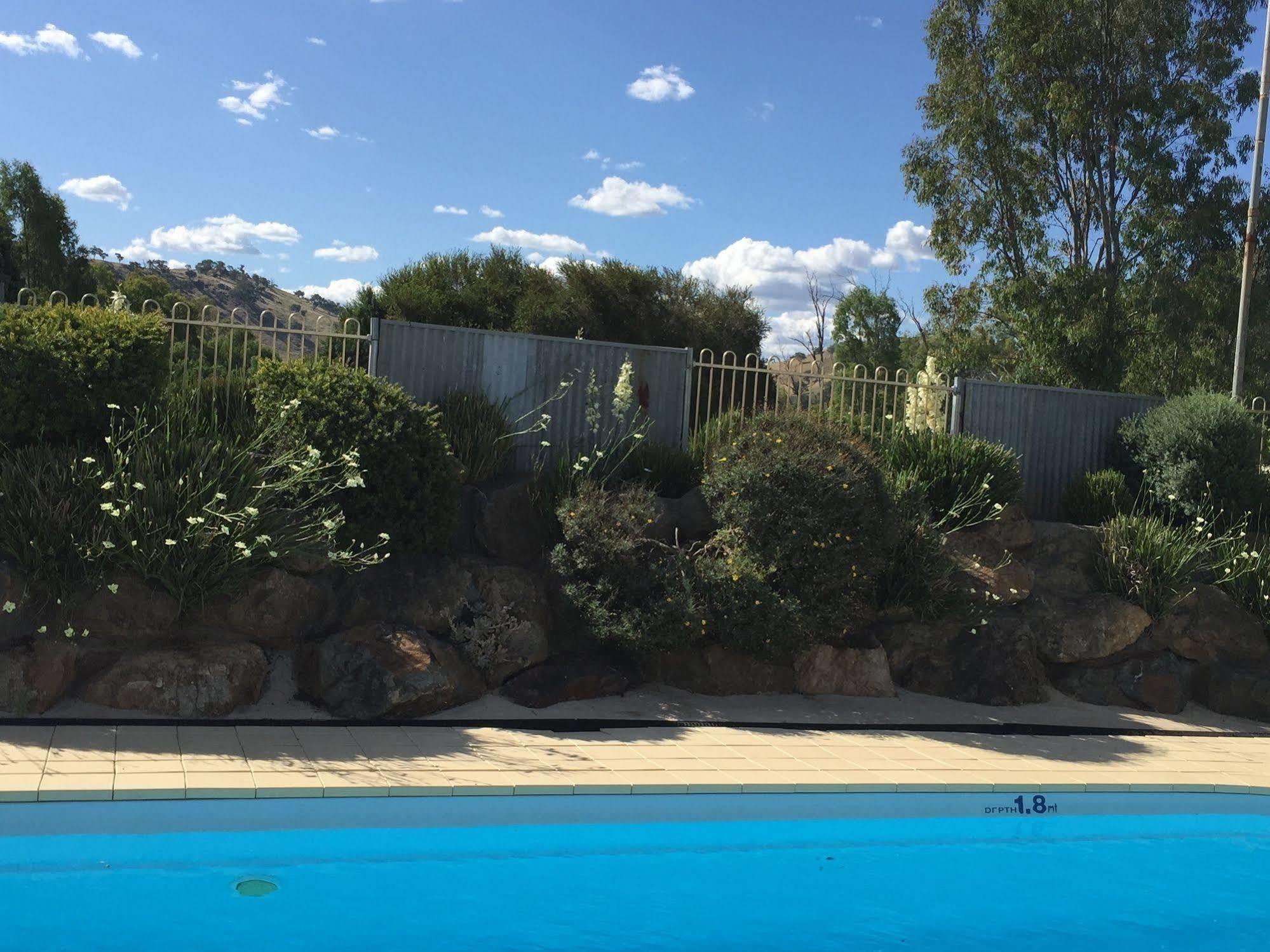 Tuckerbox Motor Inn Gundagai Dış mekan fotoğraf