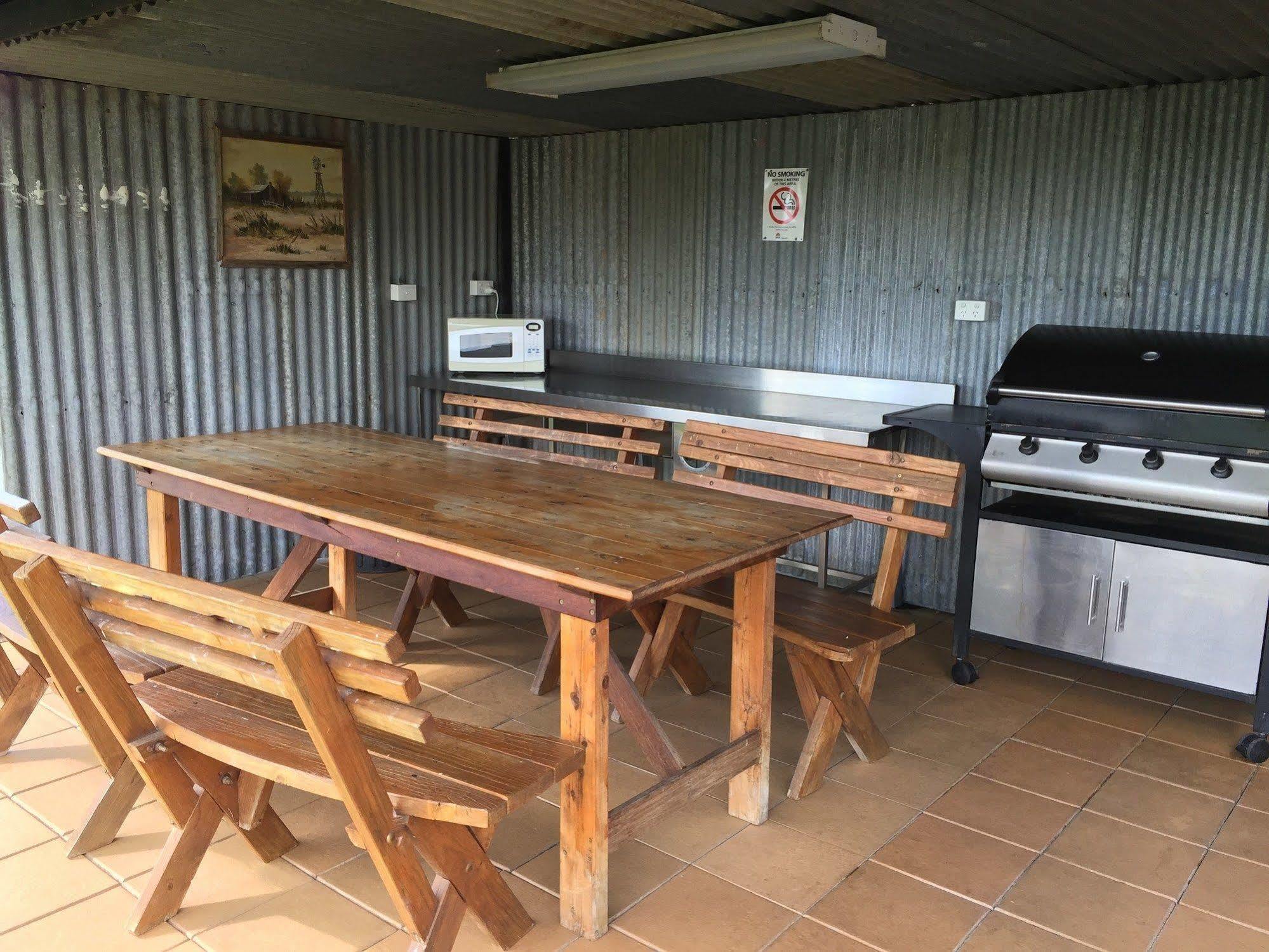 Tuckerbox Motor Inn Gundagai Dış mekan fotoğraf