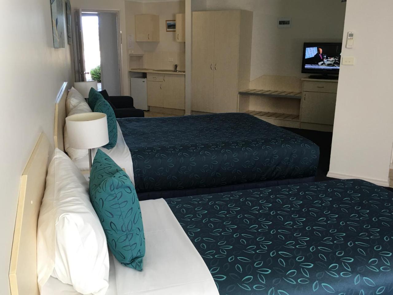Tuckerbox Motor Inn Gundagai Dış mekan fotoğraf